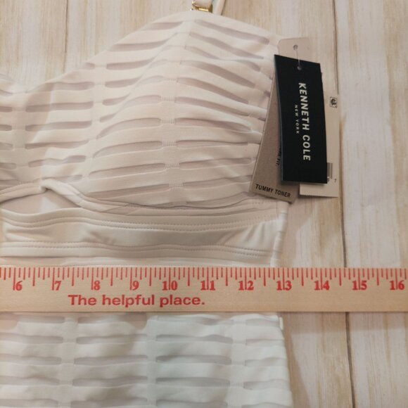 Kenneth Cole White One-Piece Padded Bust Tummy Toner Swimsuit Size Large Classy - Picture 12 of 12